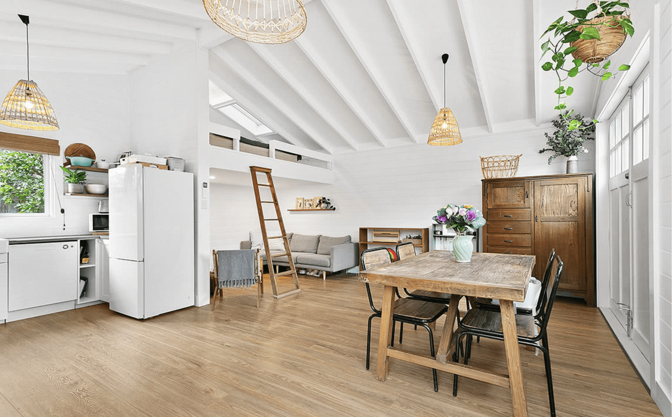 slanted roof granny flat